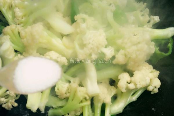 青椒炒有机花菜的做法图解10