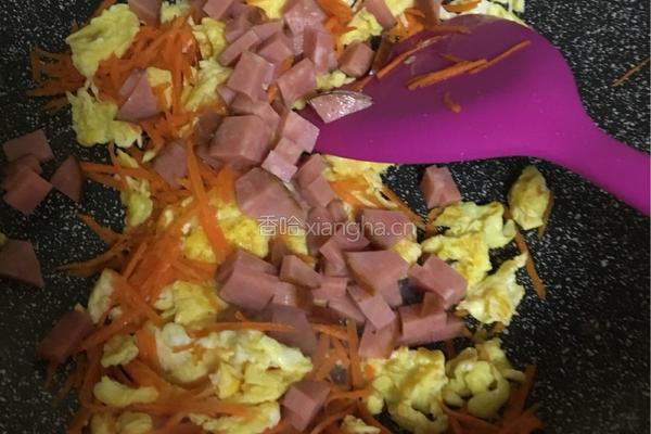 菇菇黄金蛋炒饭的做法图解8