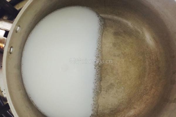 椰香芒果糯米饭的做法图解2