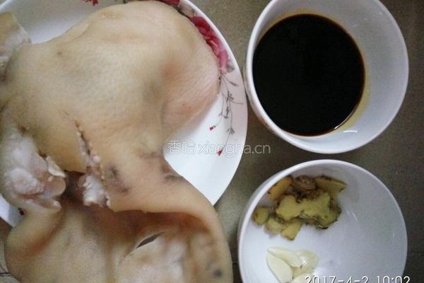 卤猪耳朵的做法图解3