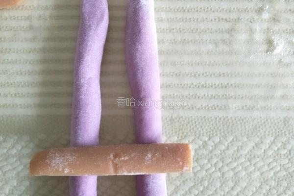 兔子吃胡萝卜的做法图解2