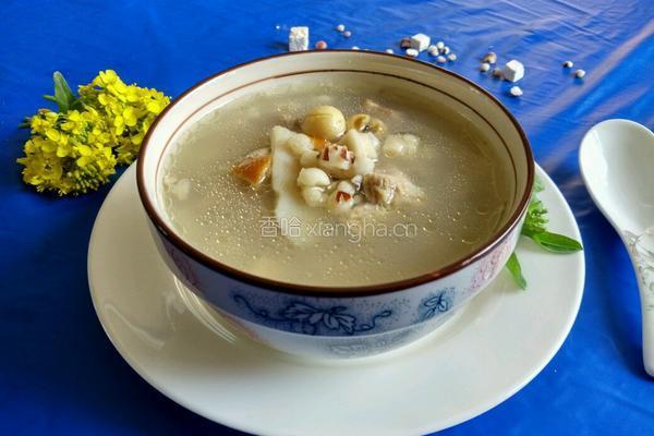 茯苓茨实山药莲子脊骨汤的做法图解10