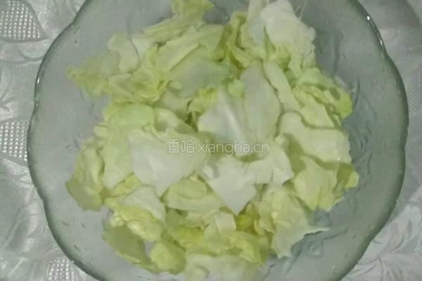 清炒包菜的做法图解1