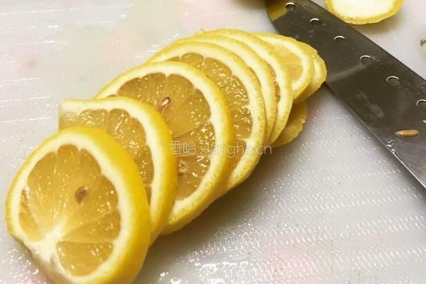 蜂蜜柠檬的做法图解2
