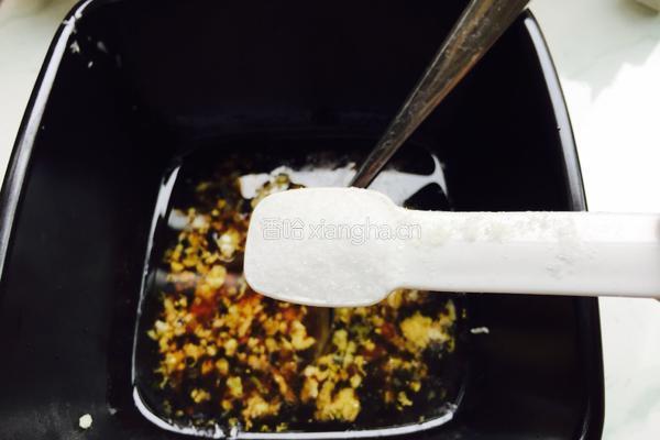 粉蒸清香白蒿的做法图解12