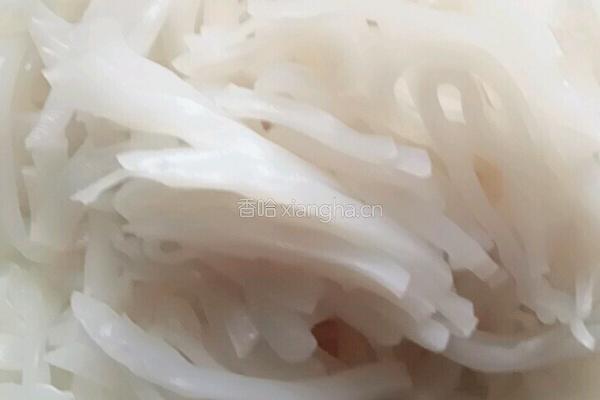 肉丝拉皮的做法图解1