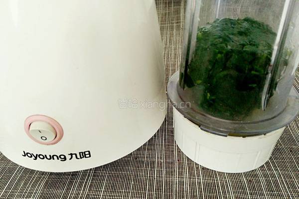 碧绿菠菜泥的做法图解4