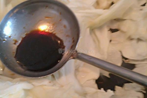 白菜猪肉炖粉条的做法图解5