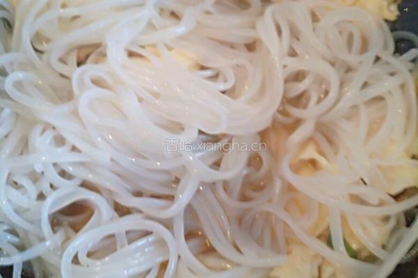 白菜猪肉炖粉条的做法图解7