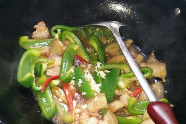 灯笼椒炒五花肉的做法图解6