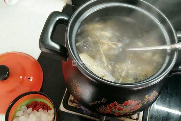 鱼腥草雪梨瘦身排毒汤的做法图解4