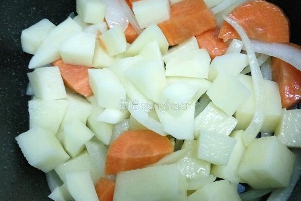 咖喱鸡翅饭的做法图解6
