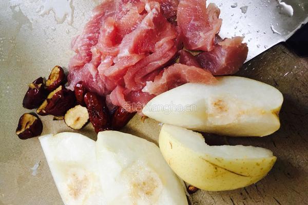 双雪红枣肉片汤的做法图解2