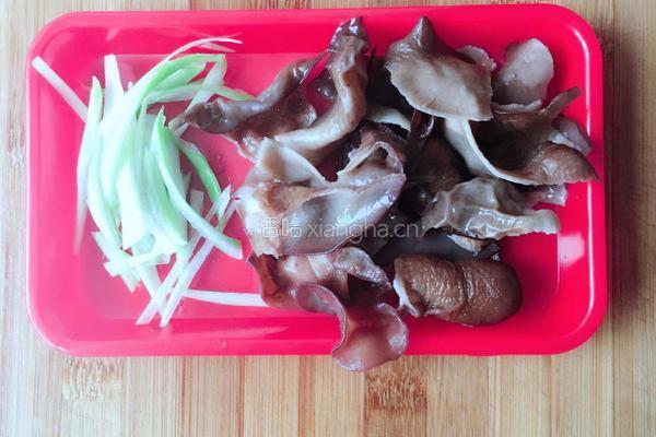 木耳拌紫皮洋葱的做法图解6