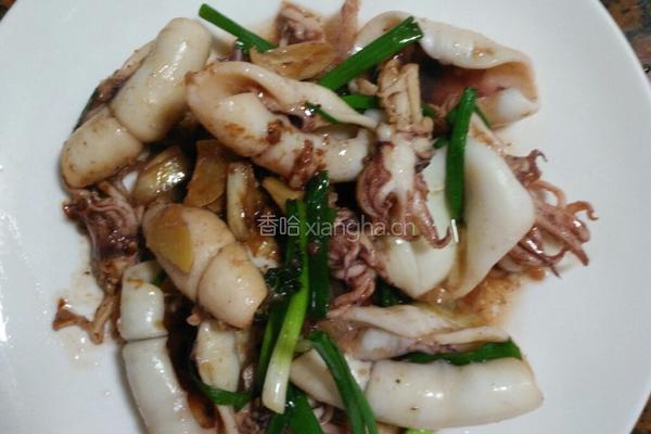 香葱炒鲜鱿的做法图解3