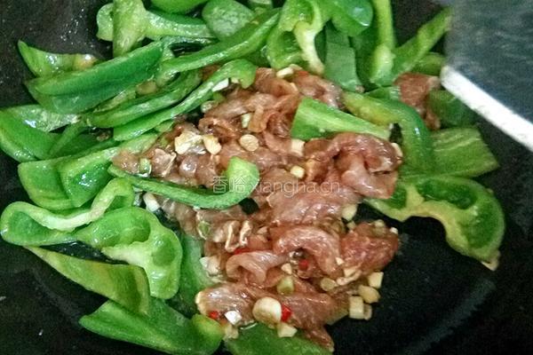 青椒炒肉丝的做法图解6