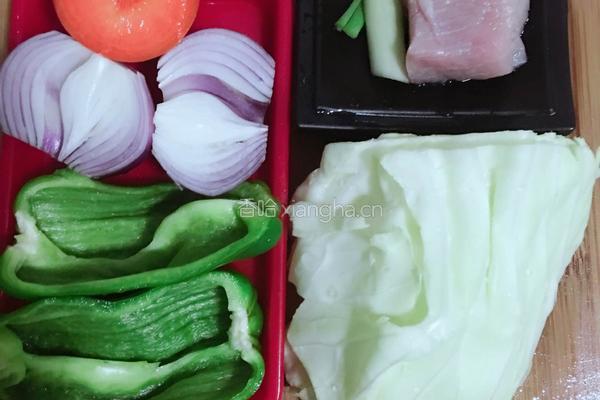 肉丝蔬菜炒麻食的做法图解4