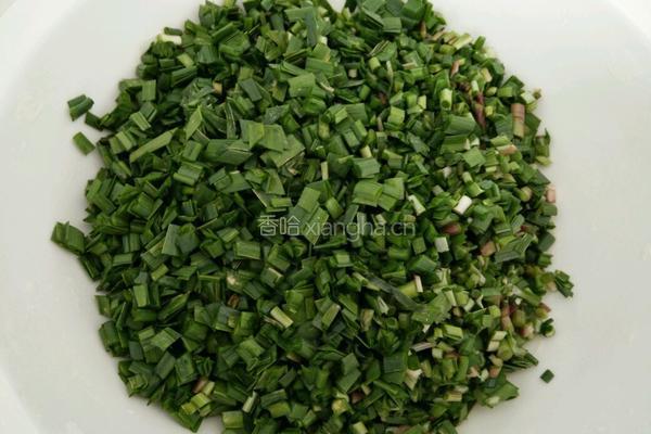 韭菜素饺子馅的做法图解4