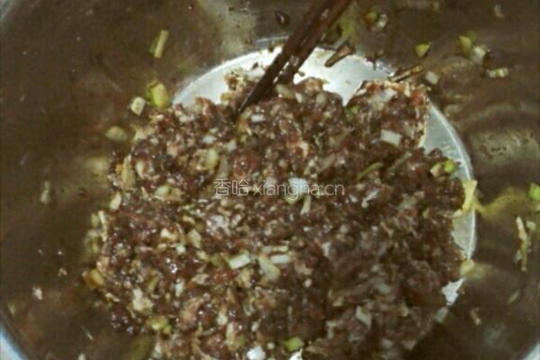 茼蒿肉包子的做法图解3