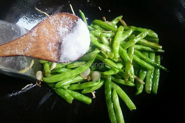 干煸四季豆的做法图解6