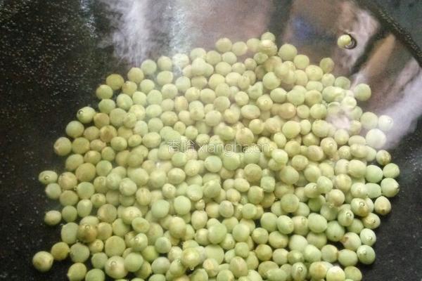 荷兰豆粒蛋的做法图解3