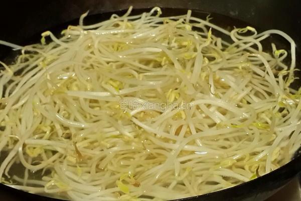快手凉拌豆芽的做法图解2