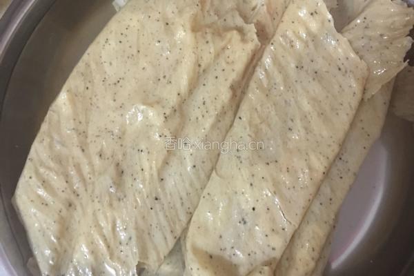 黄骨鱼豆筋汤的做法图解3