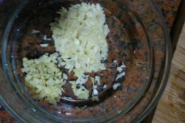 蒜蓉豆豉蒸大虾的做法图解2