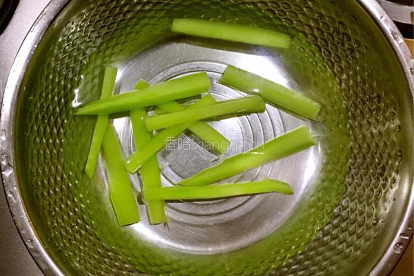 白灼芥兰的做法图解4