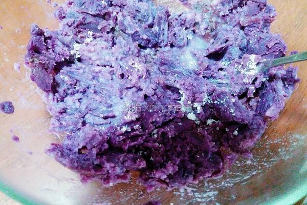 紫薯海苔包饭的做法图解2