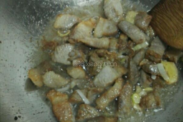 咸肉烧蘑菇的做法图解6