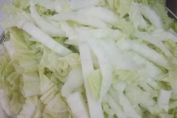 大白菜肉丝汤（炒肉丝的做法图解2