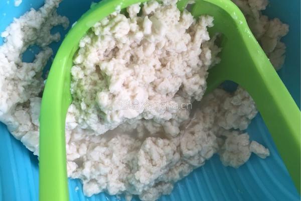蛋黄豆腐羹的做法图解4
