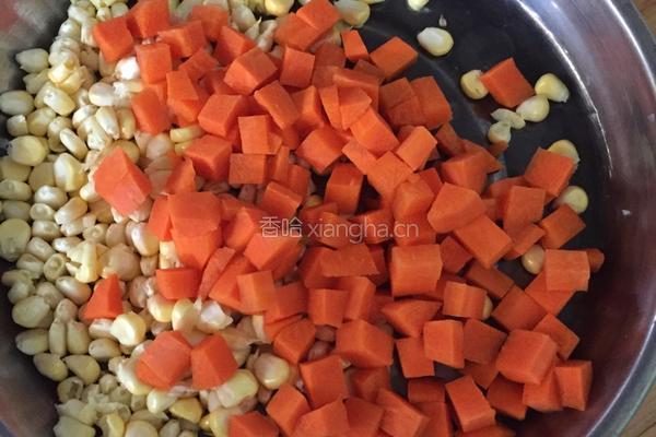 什锦炒饭的做法图解1