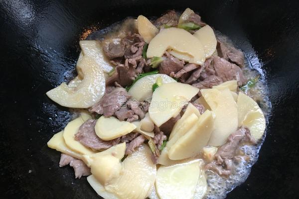 春笋炒肉的做法图解11