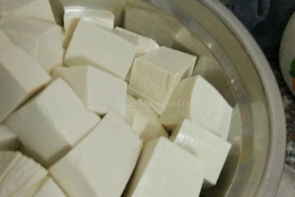 麻婆肉豆腐的做法图解1