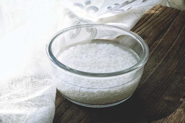 滋阴抗老 紫薯银耳粥的做法图解4