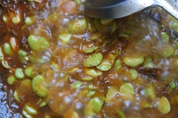 酸菜蚕豆汤的做法图解6