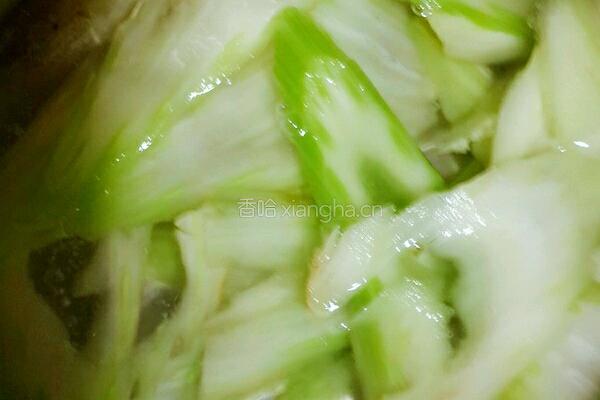 西芹虾球的做法图解7
