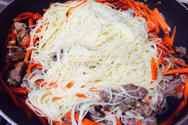 牛肉甘筍意大利面的做法图解10