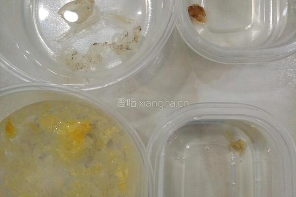 桃胶银耳皂角米雪燕羹的做法图解2
