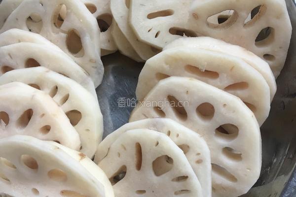 香菇木耳莲藕焖豆腐张的做法图解4