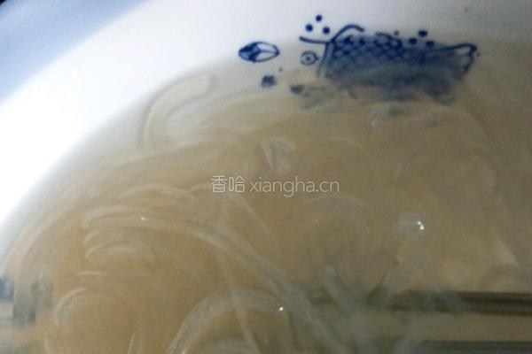 芹菜猪肉炖粉条的做法图解10