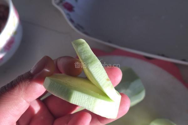 炸茄盒的做法图解3
