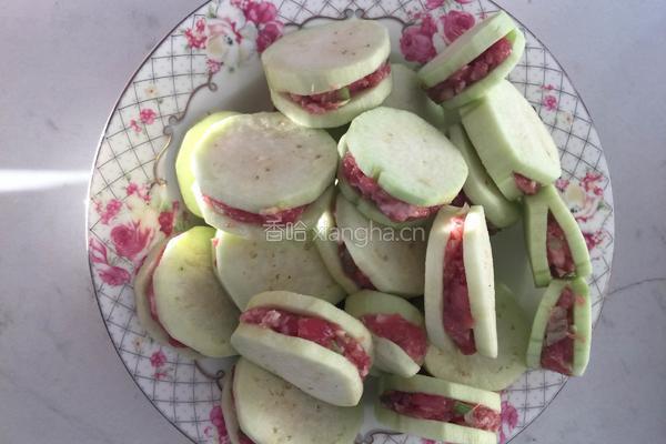 炸茄盒的做法图解5
