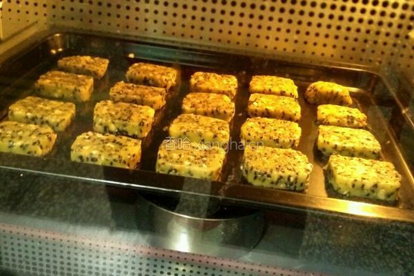  核桃黑芝麻饼干的做法图解10