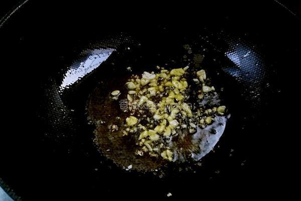 木耳香菇炒黄瓜的做法图解5