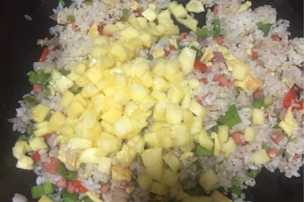 菠萝炒饭的做法图解11