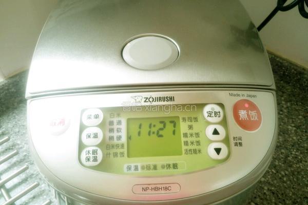 腊肉红薯糯米饭的做法图解12