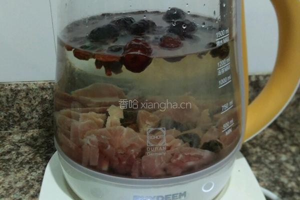 海底椰瘦肉汤的做法图解5
